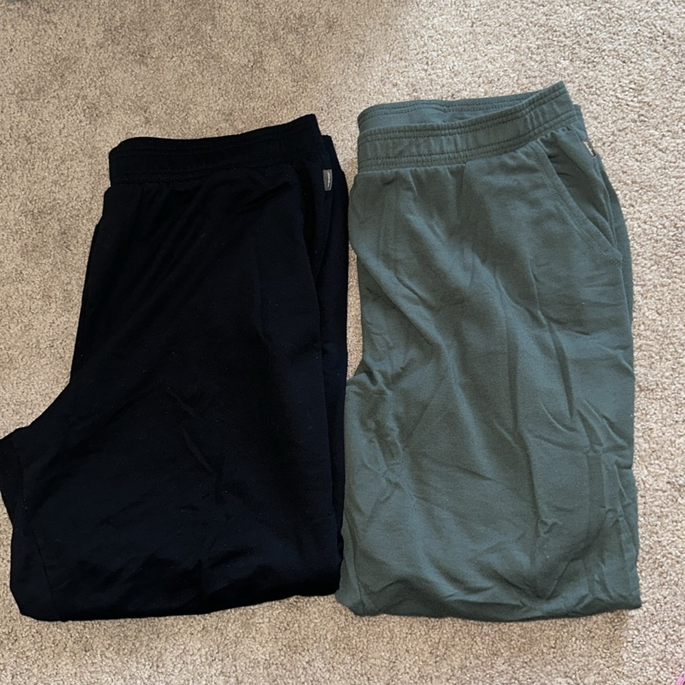 Lot of women’s Eddie Bauer lounge pants